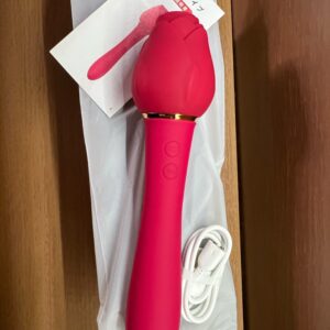 Rose + Dildo